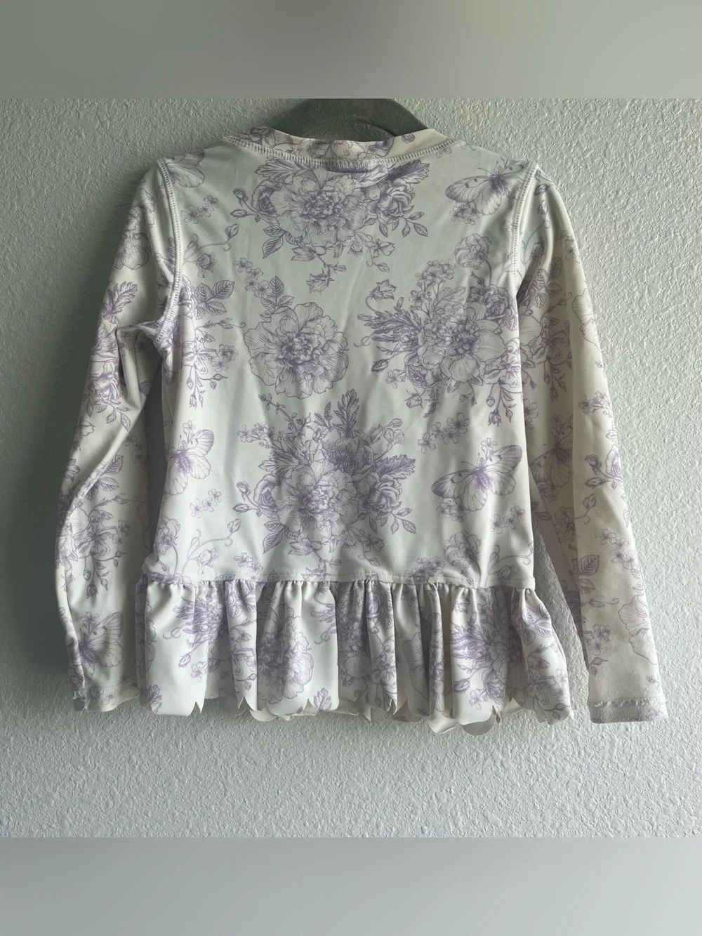 RuffleButts scallop hem long sleeve girls’ rash guard 2-piece swimsuit wisteria